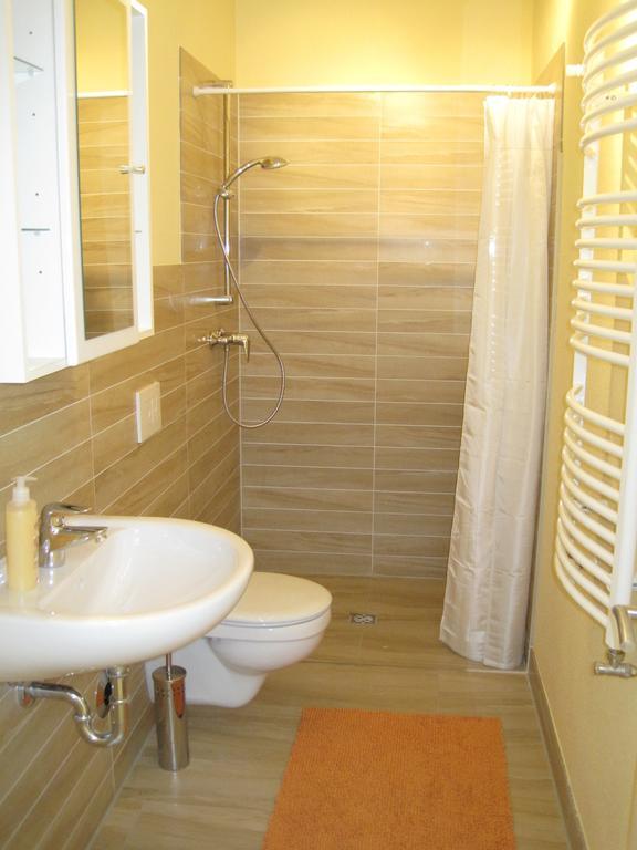 Haus Ostseeatoll Apartment Rostock Room photo
